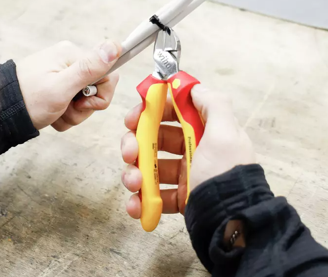 Діелектричні бокорізи Wiha DynamicJoint&reg; VDE 160 мм, 43335 43335 фото