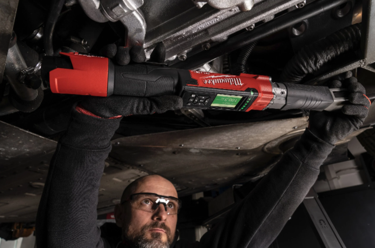 Динамометричний ключ електронний акумуляторний Milwaukee M12 ONEFTR38-0C 3/8" 13.6 - 135.6 Нм, каркас, 4933464966 4933464966 фото